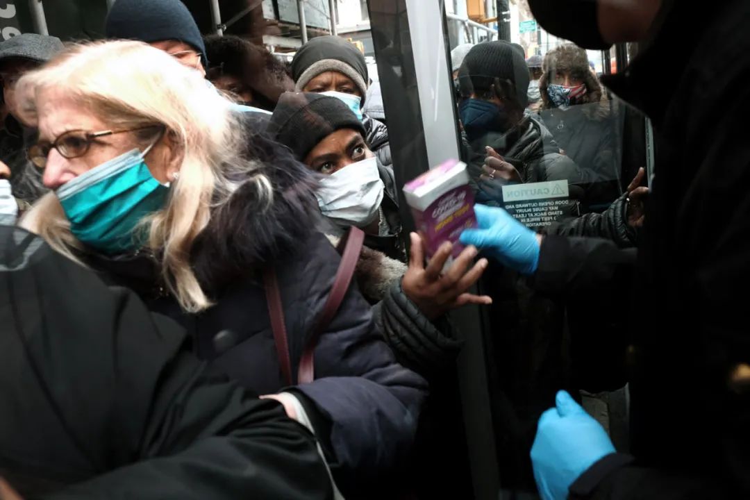 2021��12��24�գ�����ŦԼ�����Ǿۼ��ڲ�³��������ȡ�¹ڼ��С�ͼ/�Ӿ��й�