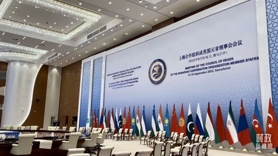  ����Χ��̸��ʼǰ���ֳ�������̨���Ӽ���¬�������㣩